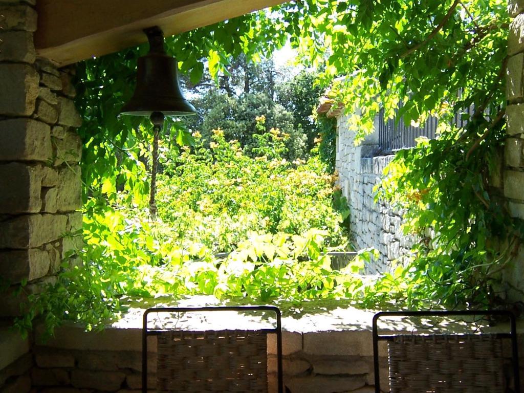 Lou Granos Bed & Breakfast Gordes Eksteriør bilde