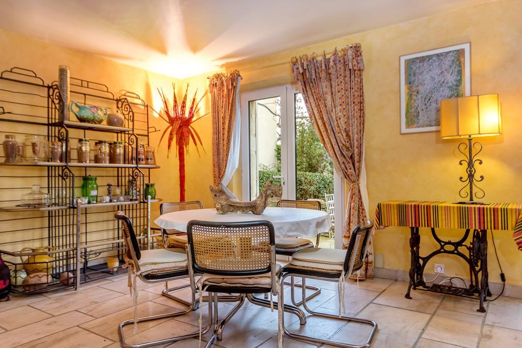 Lou Granos Bed & Breakfast Gordes Eksteriør bilde
